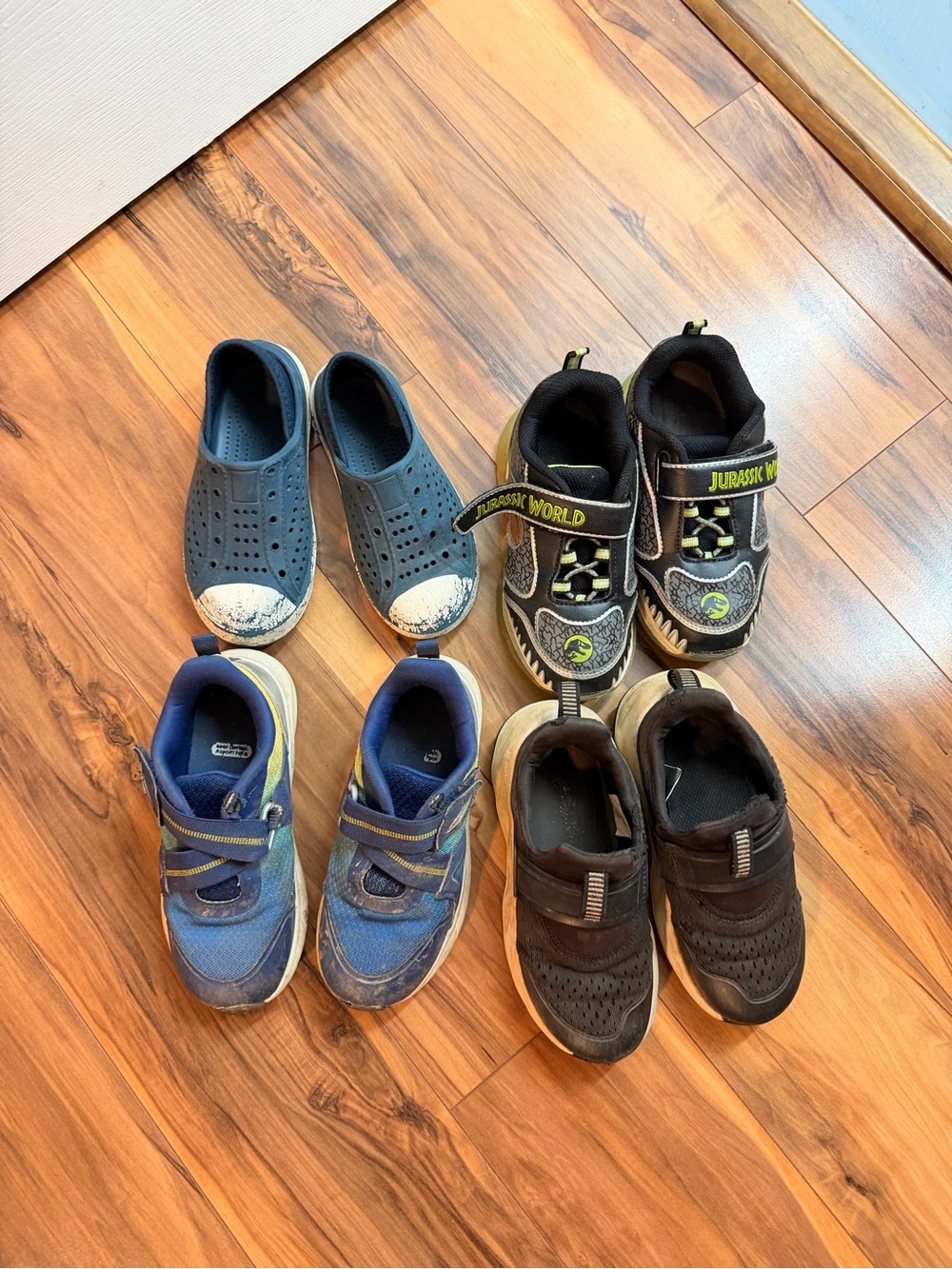 Boys size 11 Black and Green Kids Sneakers